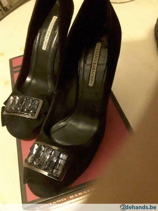 zwarte pumps Luciano Barachini, Enlèvement ou Envoi, Luciano Barachini, Escarpins, Porté