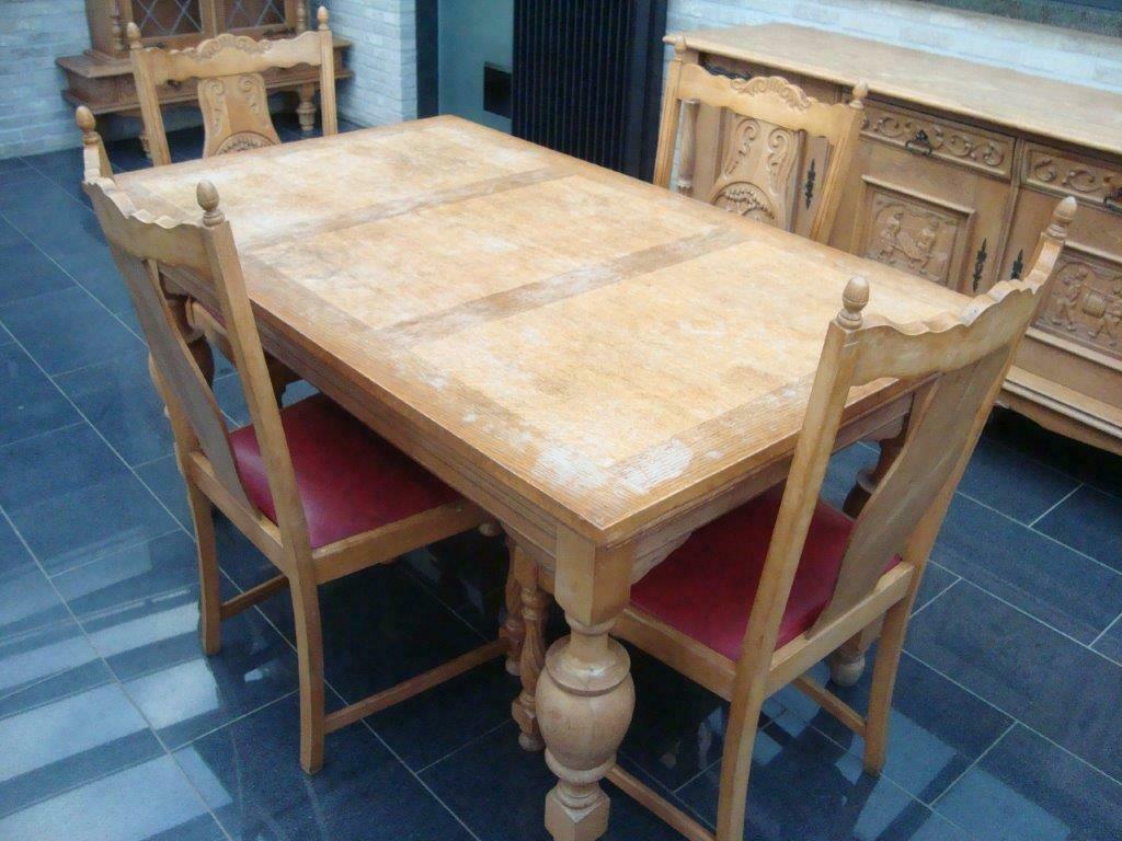 Salle à manger complète, Enlèvement