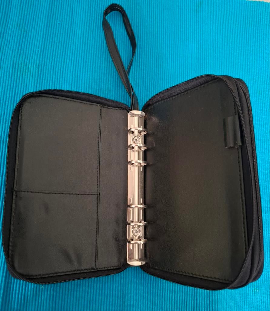 Zwarte etui voor agenda, Ophalen, Gebruikt