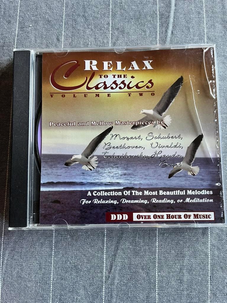 Relax to the Classics, Volume Two"., Ophalen of Verzenden, Zo goed als nieuw
