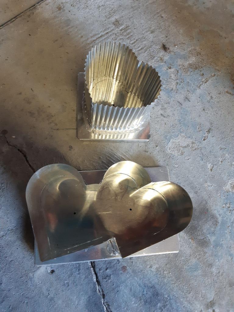 2 metalen mallen om zelf kaarsen te maken / hart vorm, Ophalen of Verzenden, Zo goed als nieuw