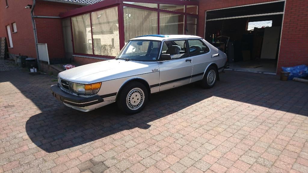 SAAB 900 turbo 1982, Auto's, Saab, Voorwielaandrijving, 4 zetels, 4 cilinders, Saab 900