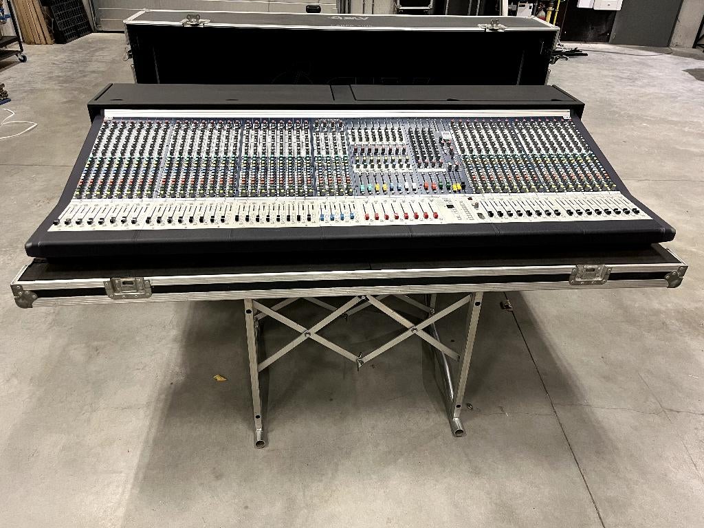 Soundcraft MH3 40 channels, Muziek en Instrumenten, Ophalen, Zo goed als nieuw, 20 kanalen of meer, Microfooningang