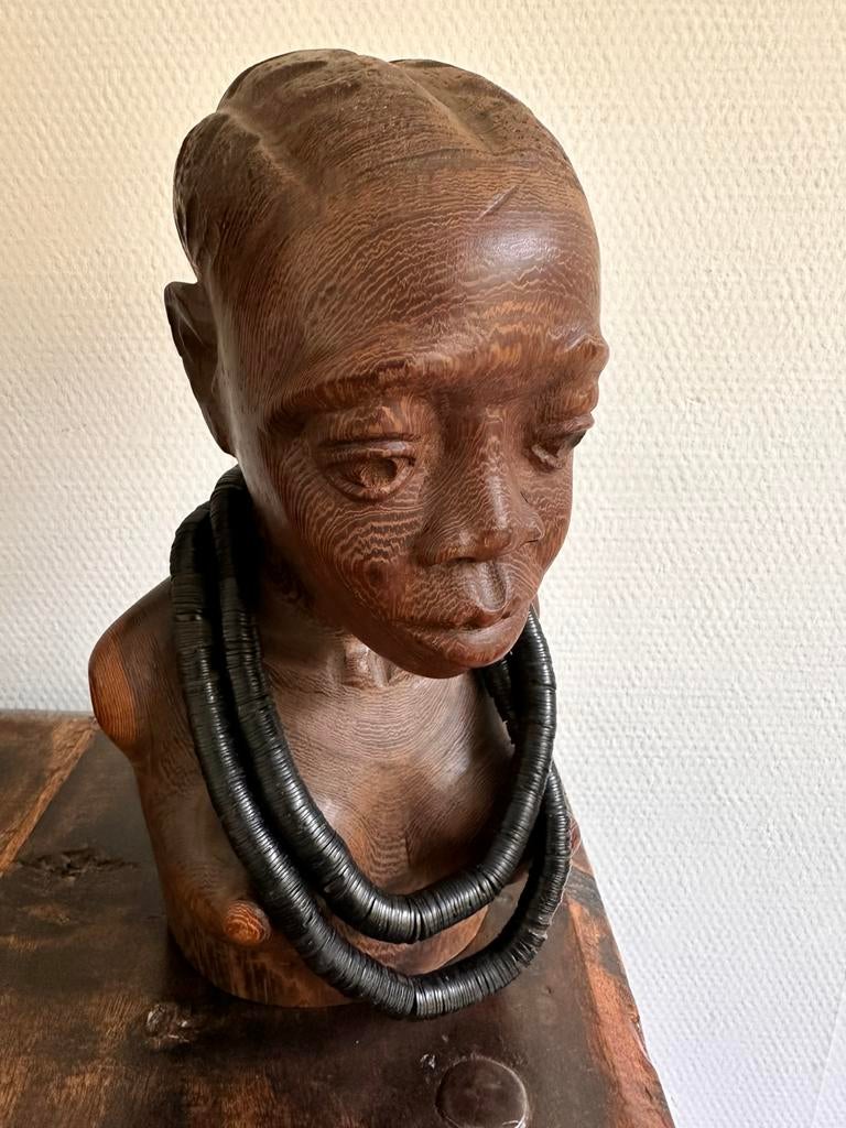 Collier Dogon ancien en tranches de noix de coco, Antiquités & Art, Envoi