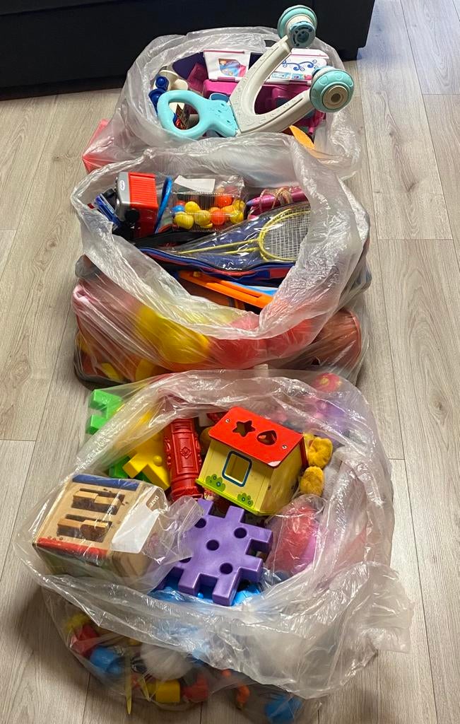 Lot de jouets divers +- 600 pièces, prix : 15€, Enlèvement ou Envoi, Utilisé