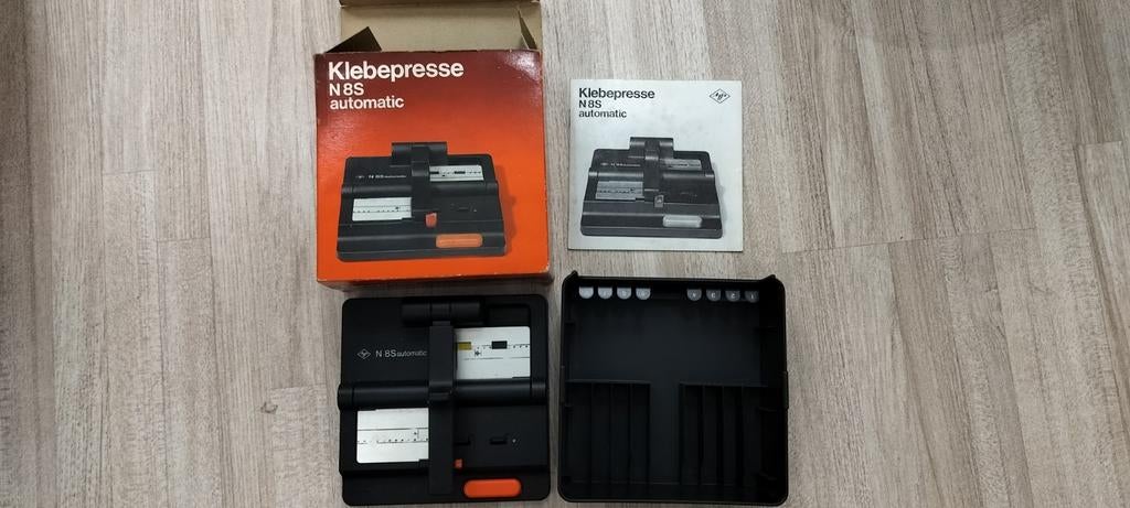Kleefpers voor 8mm film, Verzamelen, Foto-apparatuur en Filmapparatuur, Ophalen of Verzenden