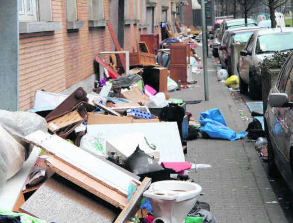 Huis leegmaken? Afval weg?, Enlèvement