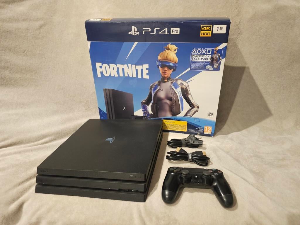 Ps4 Pro 1TB + controller, kabels en doos, Ophalen, Gebruikt, 1 TB, Met 1 controller