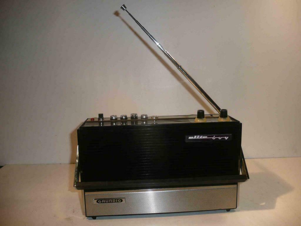 prachtige GRUNDIG Elite Boy 207 draagbare radio uit 1967, Ophalen of Verzenden, Gebruikt, Radio