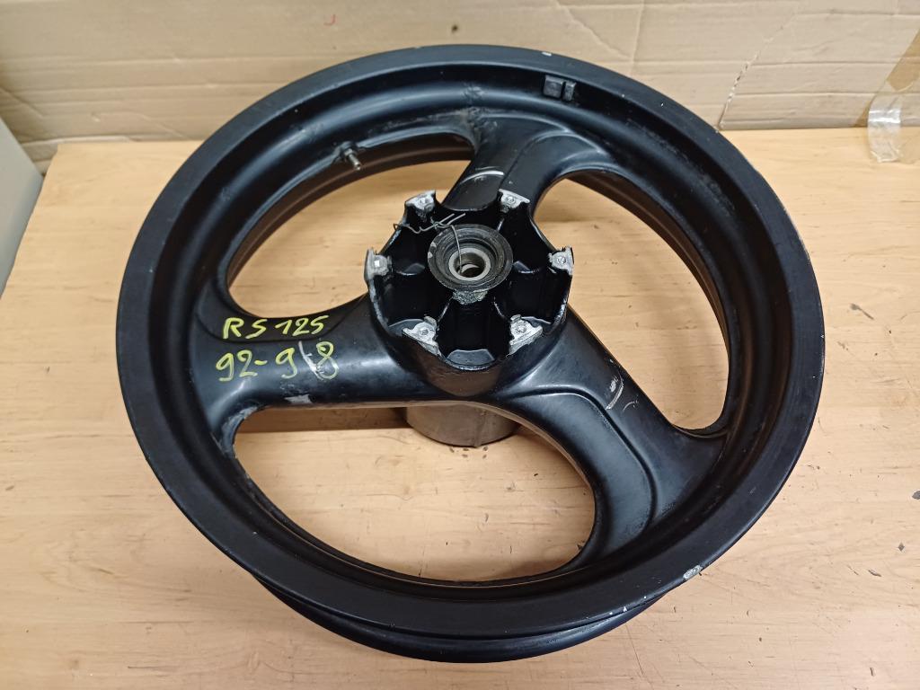 aprilia rs 125 model '92-'98 achterwiel velg, Ophalen of Verzenden, Gebruikt