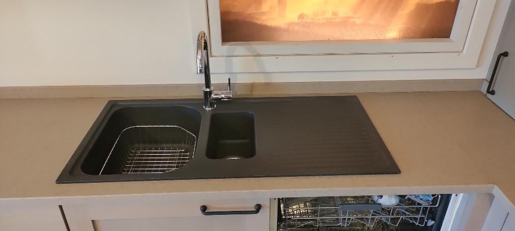 Toonzaal keuken te koop -- 385 cm lang - 245 cm diepte --, Composite, Autres couleurs, Comme neuf, Enlèvement