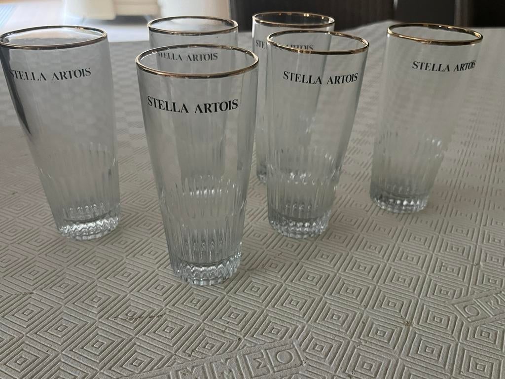 Zes bierglazen Stella Artois, Verzamelen, Glas en Drinkglazen, Ophalen, Nieuw