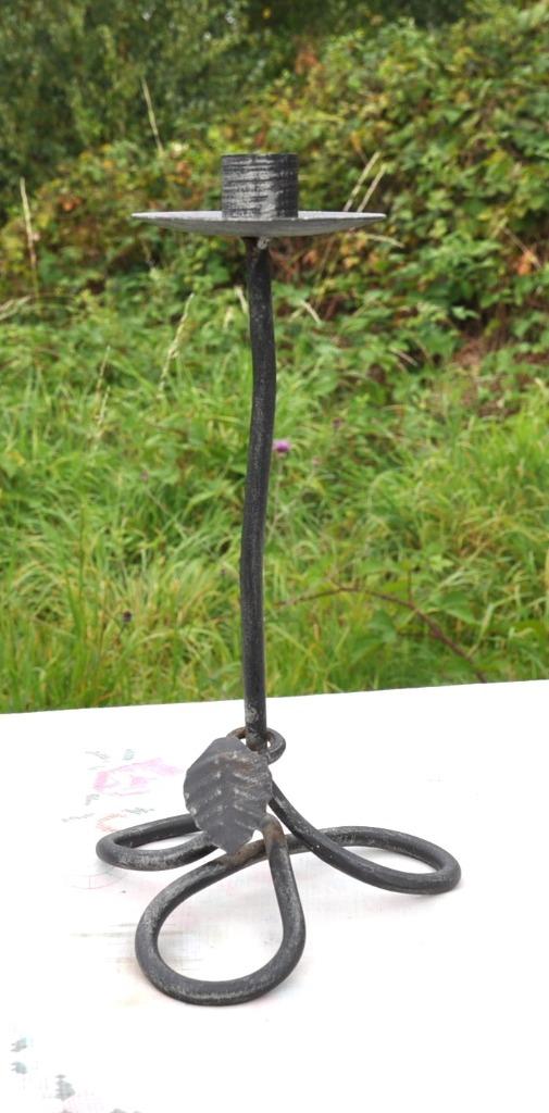 bougeoir en fer forgé avec pied torsadé et feuille, Enlèvement ou Envoi, Utilisé, Bougie