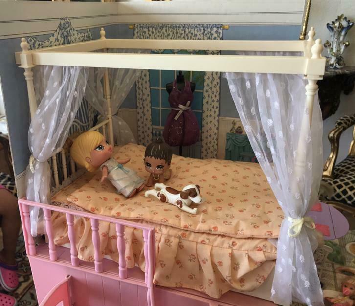 Jouet: maison de poupée, démontable avec personnages, Verzamelen, Speelgoed, Zo goed als nieuw
