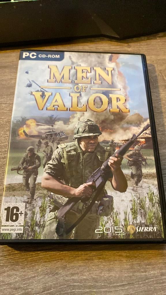Men of valor, Ophalen of Verzenden, Zo goed als nieuw, Vanaf 16 jaar, Eén computer