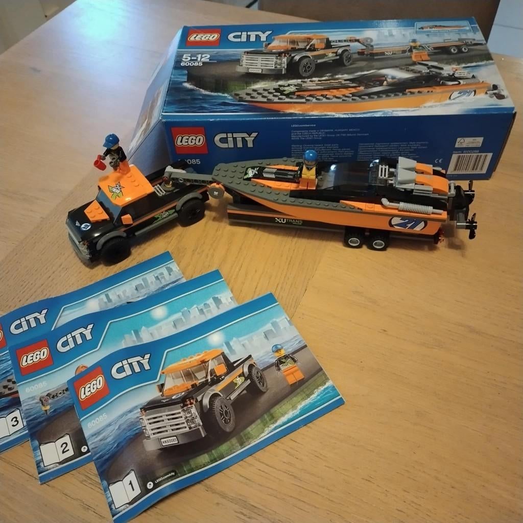 Lego 60085 4x4 With power Boat, Kinderen en Baby's, Speelgoed | Duplo en Lego, Zo goed als nieuw, Lego, Complete set, Ophalen