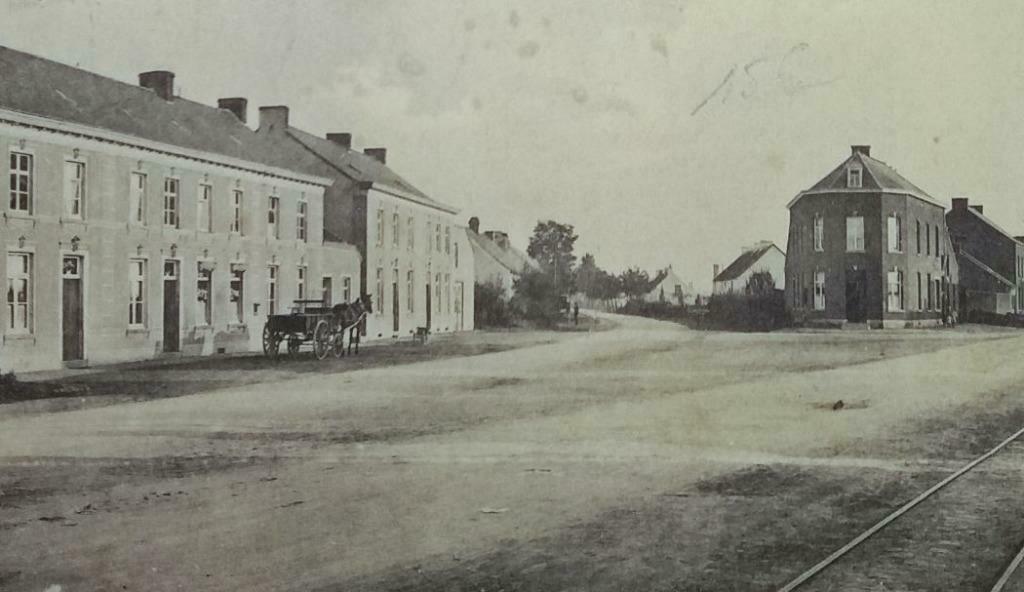 Carte Postale Lobbes – Place des Bonniers avec attelage, Ophalen of Verzenden, Voor 1920, Gelopen, Henegouwen