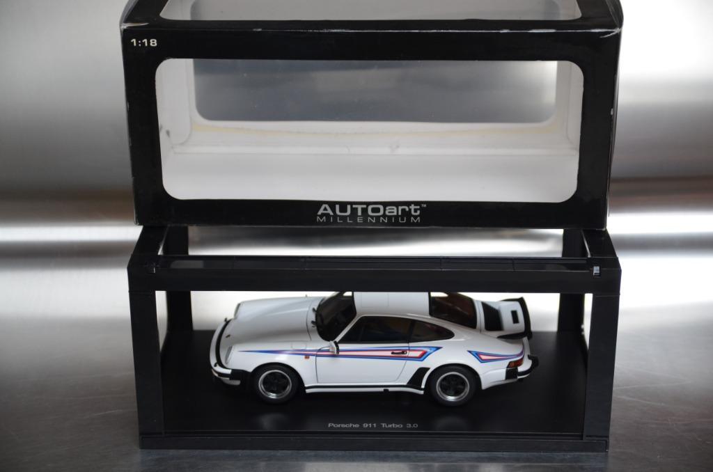 1/18 Porsche 911 930 Turbo 3.0 Autoart, Hobby en Vrije tijd, Ophalen of Verzenden, Gebruikt, Auto, Autoart