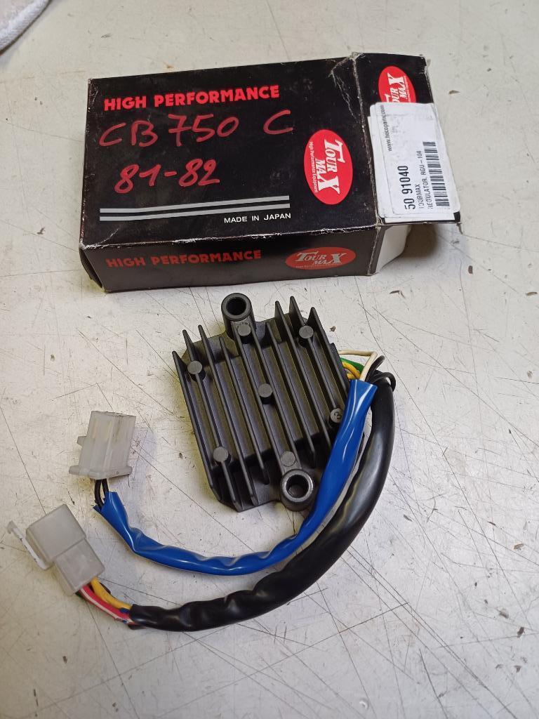 honda cb 750 c model '81-'82 nieuwe spanningsregelaar, Ophalen of Verzenden, Nieuw