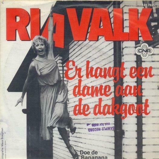 Ria Valk – Er hangt een dame aan de dakgoot – Single – 45 rp, Ophalen of Verzenden, Gebruikt