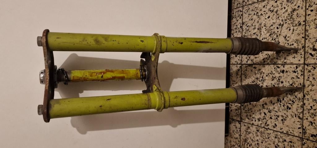 Honda Amigo voorvork mosterdgroen, Fietsen en Brommers, Ophalen of Verzenden, Zo goed als nieuw