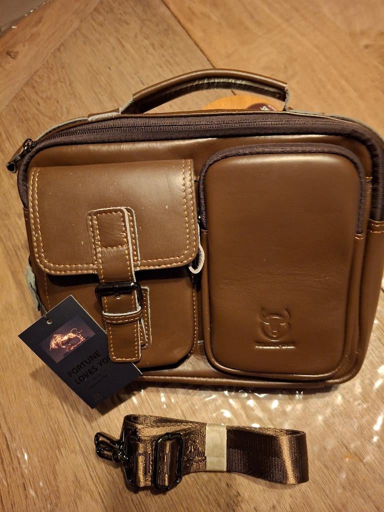 Sac horizontal pour hommes et un nouveau sac à trois classes, Neuf, Andere, Cuir véritable, Enlèvement ou Envoi