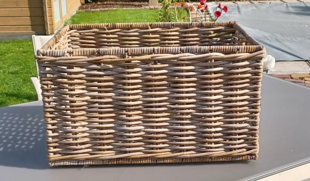 rieten houtbak/opbergmand voor hout naast de kachel of ....., Ophalen, Overige materialen, Gebruikt, Mand
