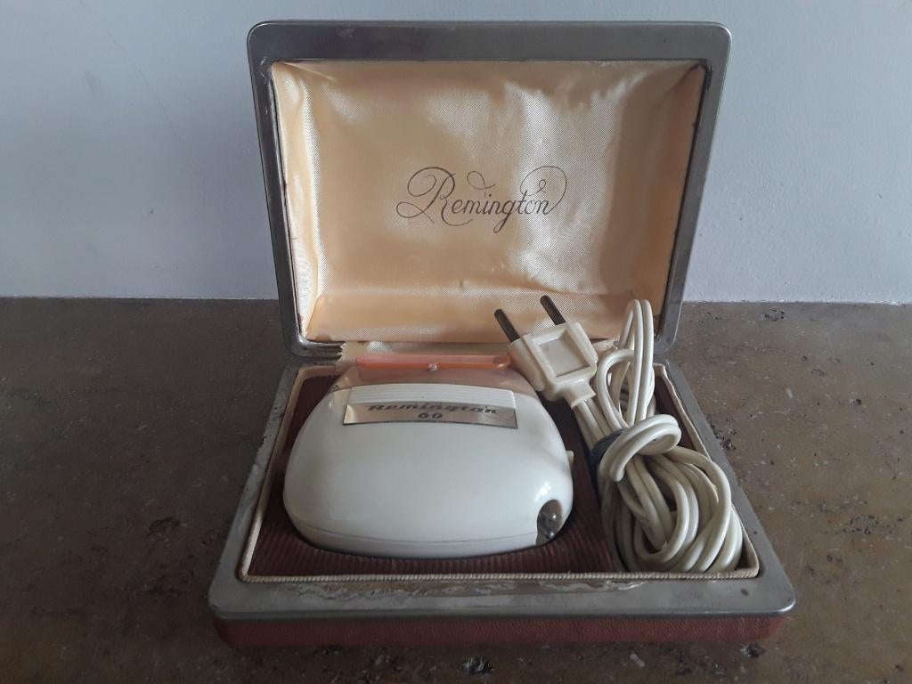 Vintage Remington scheerapparaat ca 1955., Antiek en Kunst, Ophalen of Verzenden