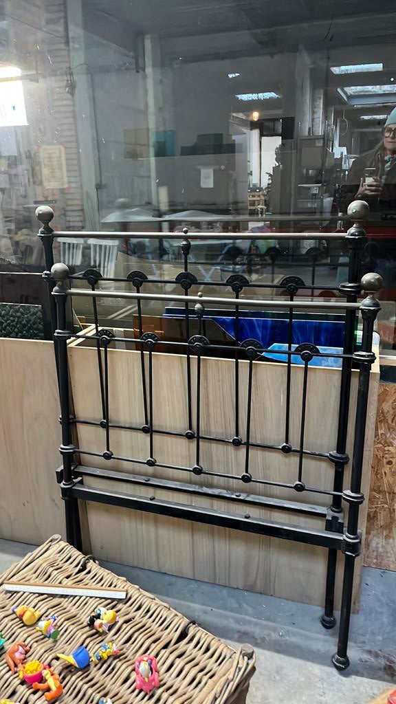 mooi vintage bed, Ophalen