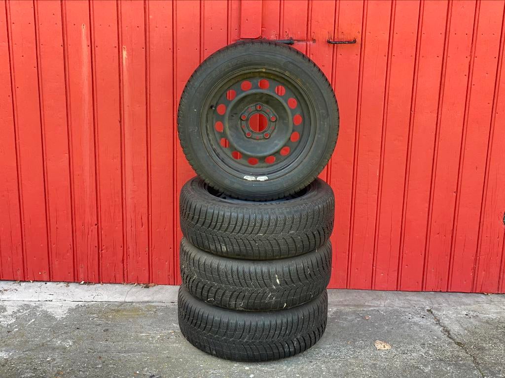 Set velgen met banden | 205/55/R16, Auto-onderdelen, Banden en Velgen, Band(en), 17 inch, 205 mm, Ophalen