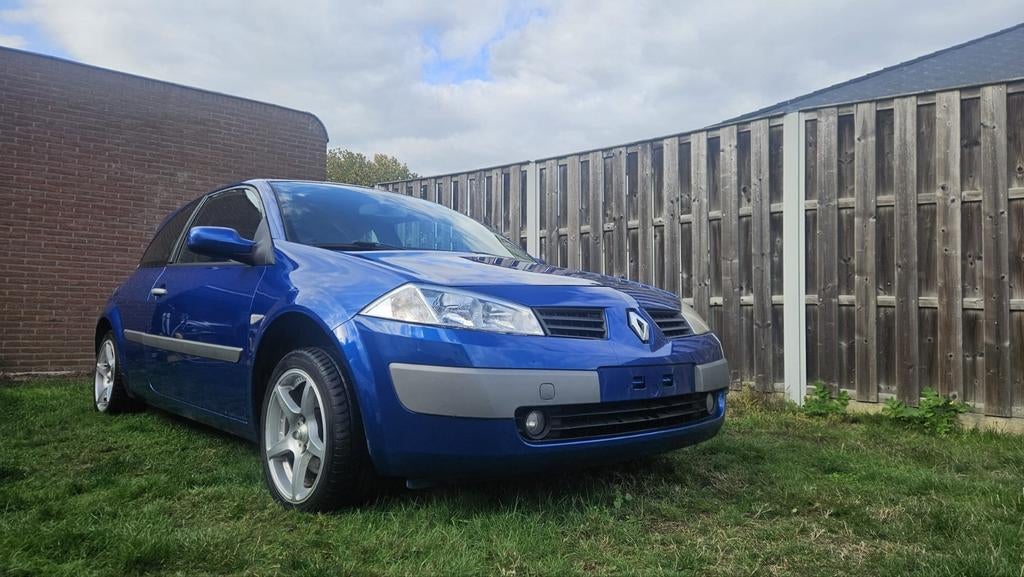 Renault Megane 1.9 dci  in blauwe Rs kleur met 130 pk, Auto's, Voorwielaandrijving, Beige, 4 cilinders, Blauw