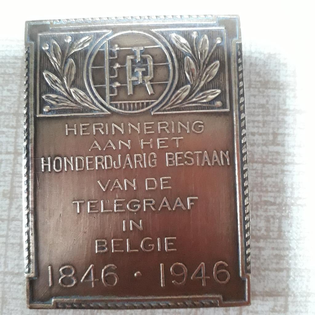 Gedenk Medaille, Ophalen