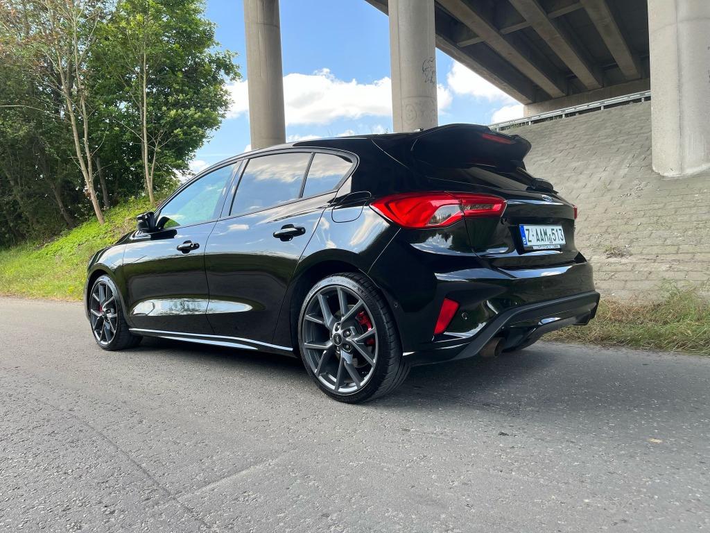 Ford Focus ST 2.3Ecoboost Nieuwstaat, Auto's, Euro 6, 4 cilinders, 185 g/km, Bedrijf