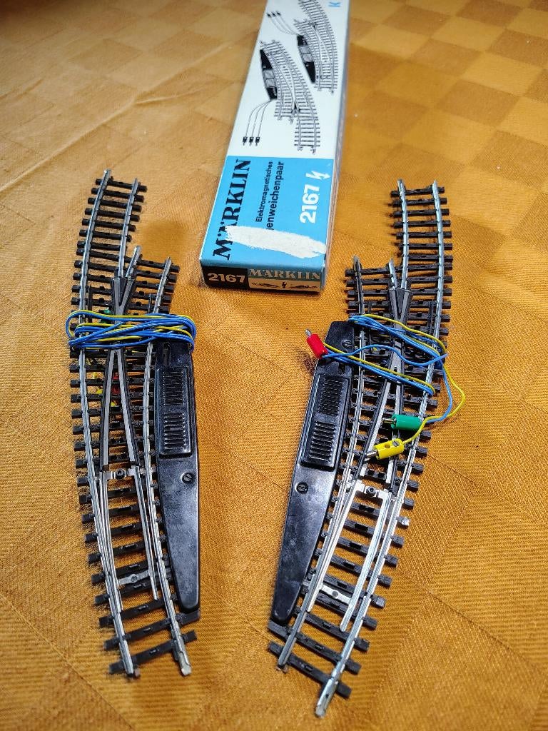 Marklin 2167 K-rail gebogen wisselpaar, Hobby en Vrije tijd, Wisselstroom, Gebruikt, Rails, Ophalen of Verzenden