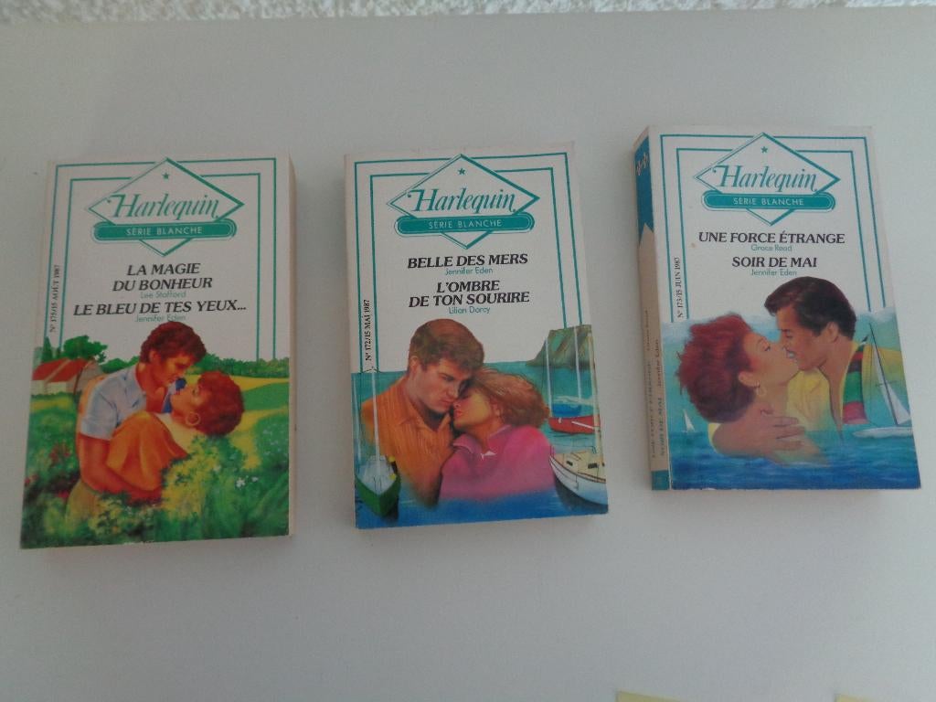 Livre Harlequin X 3 pièces. SERIE BLANCHE. Anciens., Livres, Romans, Enlèvement ou Envoi, Utilisé, Harlequin