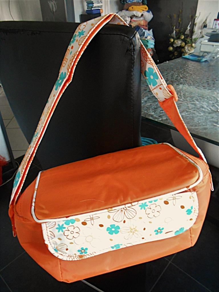 AVON: Koeltas, Handtassen en Accessoires, Ophalen of Verzenden, Nieuw, Oranje