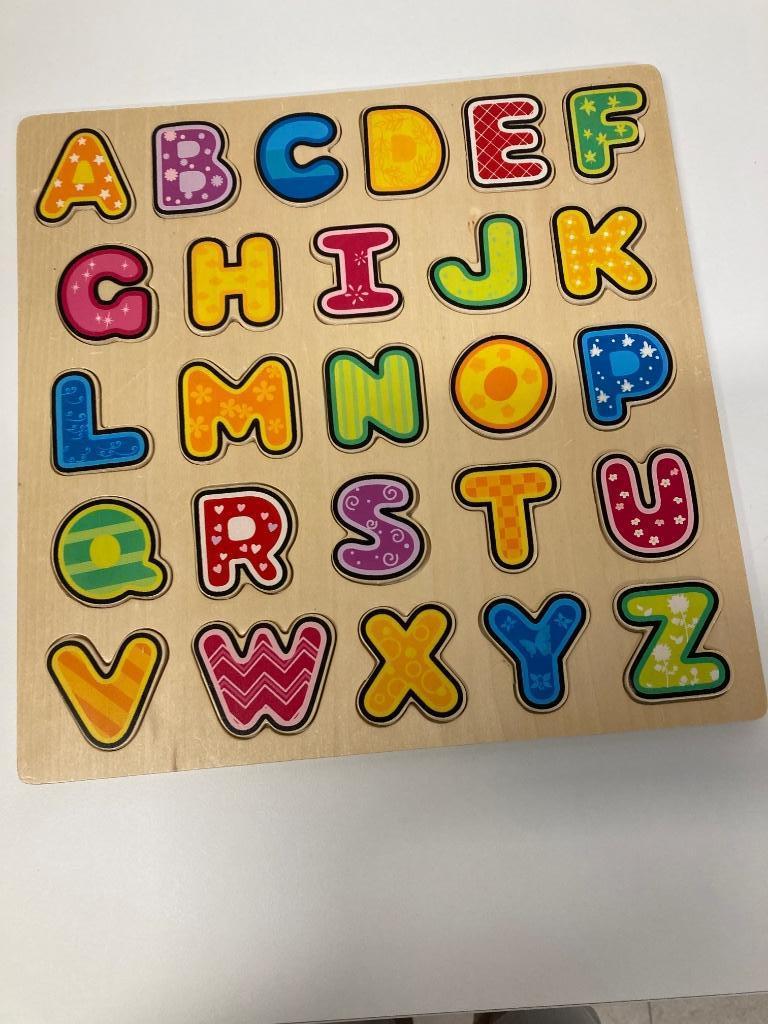 Houten puzzel - het alfabet, Kinderen en Baby's, 10 tot 50 stukjes, Ophalen of Verzenden, Zo goed als nieuw, Van hout
