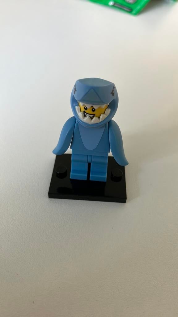 Minifiguur reeks 15 haai, Kinderen en Baby's, Speelgoed | Duplo en Lego, Ophalen of Verzenden, Zo goed als nieuw, Complete set