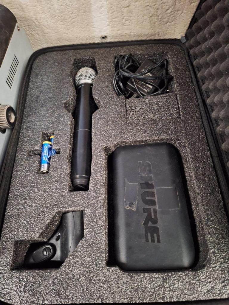 Shure microfoons, Muziek en Instrumenten, Ophalen, Gebruikt, Zangmicrofoon, Draadloos