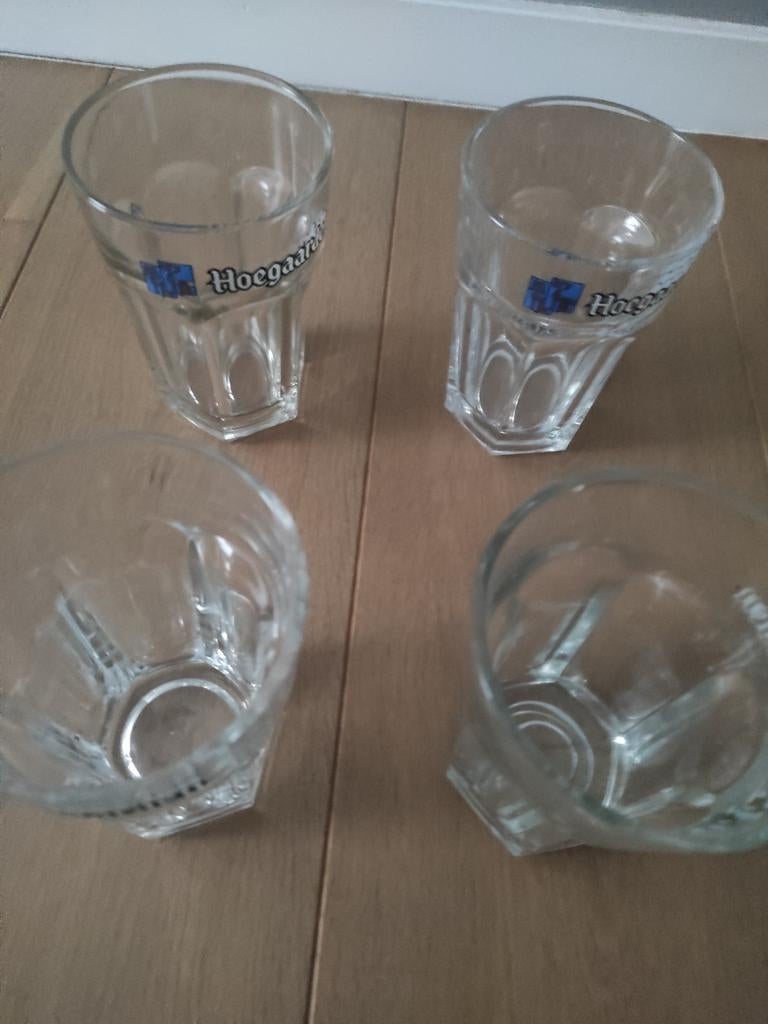 Hoegaarden glazen, Ophalen