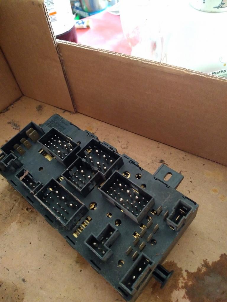 Boîte à fusibles VW Golf 2/VW Jetta 2, Enlèvement ou Envoi