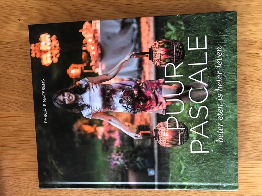 Boek: Pascale Naessens - Puur Pascale, Enlèvement ou Envoi, Pascale Naessens