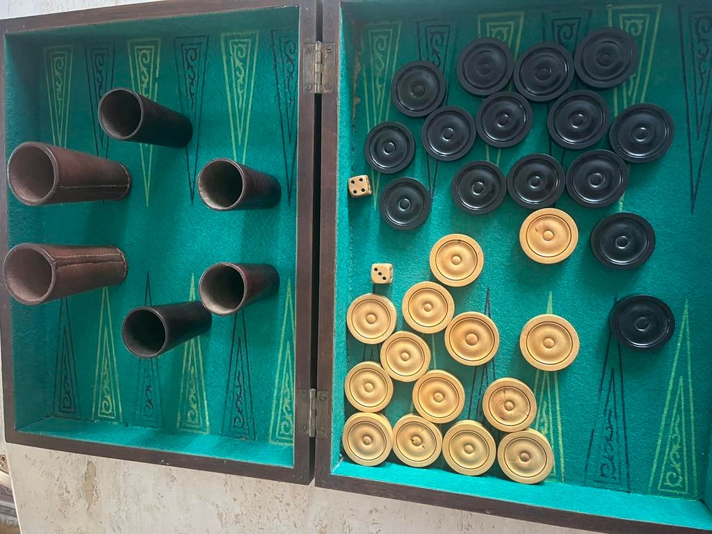 Backgammon ancien des années 50, Enlèvement, Comme neuf