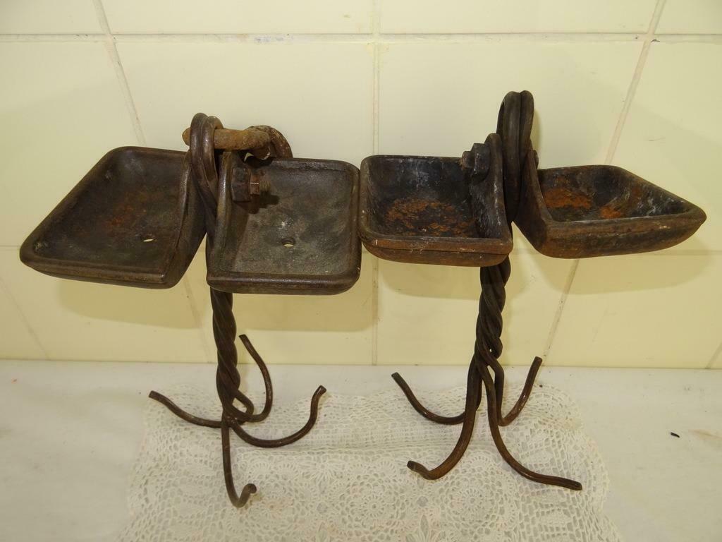 Antiek zeepbakje mijnen 2x Kledinghaak mijnen curiosa kunst, Antiek en Kunst, Ophalen of Verzenden