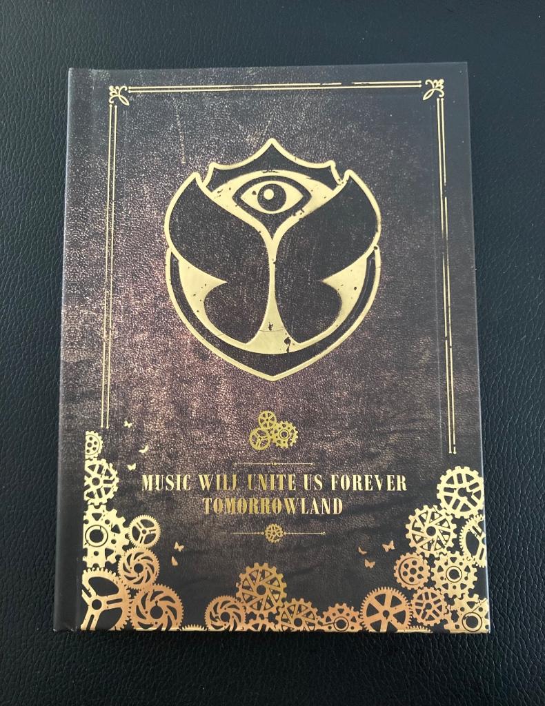 Tomorrowland 2014 - Music will unite us forever (3 cd’s), Enlèvement ou Envoi, Neuf, dans son emballage