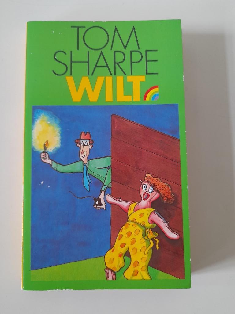 Tom Sharpe - Wilt, Boeken, Humor, Zo goed als nieuw, Ophalen of Verzenden