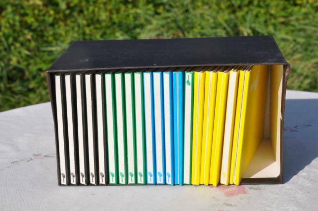 §  20 pochettes cartonnées de rangement pour 4 cd, CD & DVD, Enlèvement ou Envoi, Comme neuf
