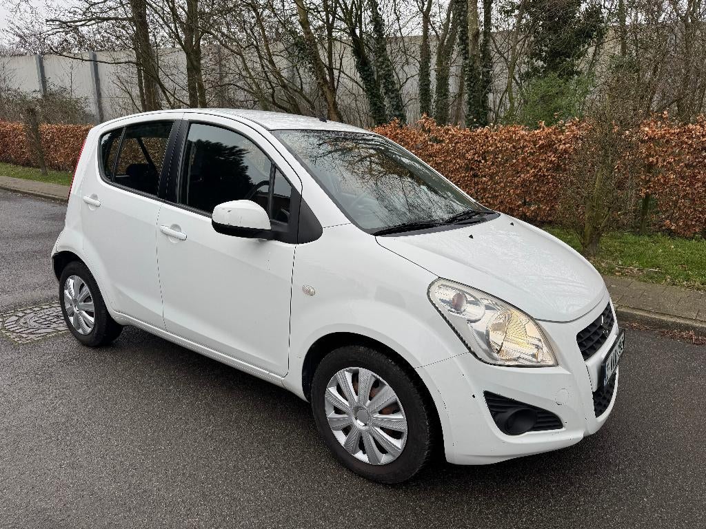 SUZUKI SPLASH 1.0i AIRCO 5 PORTES 5d garantie - 12 maanden, Auto's, Voorwielaandrijving, Euro 5, Stof, 50 kW