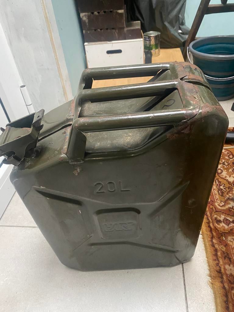 jery kan ijzer 20 L, Ophalen, Gebruikt