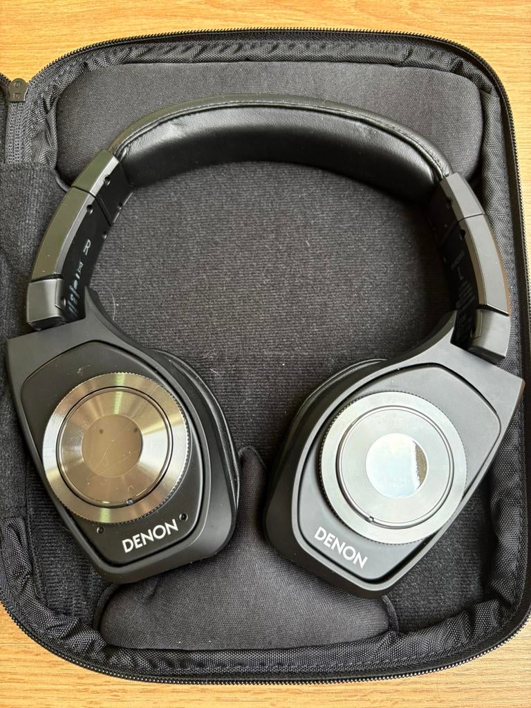 Denon AH-NCW 500 on-ear hoofdtelefoon met bluetooth, Bluetooth, Op oor (supra aural), Zo goed als nieuw, Ophalen